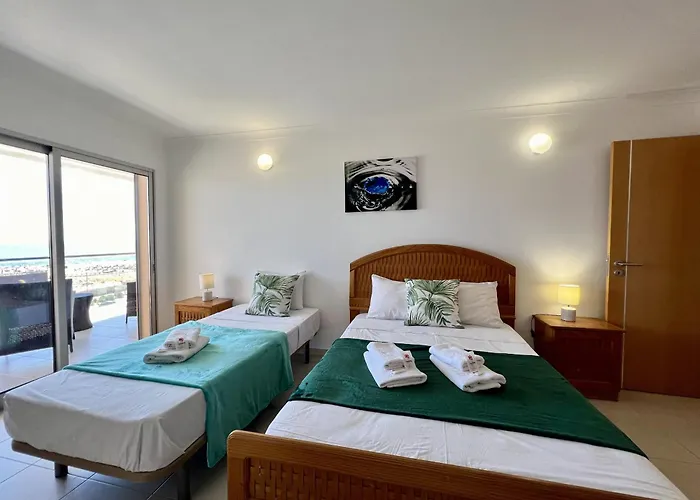 Ocean View 3 By Homing Monte Gordo