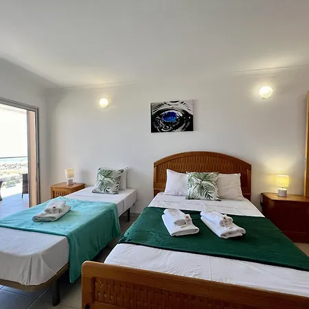 Ocean View 3 By Homing Monte Gordo